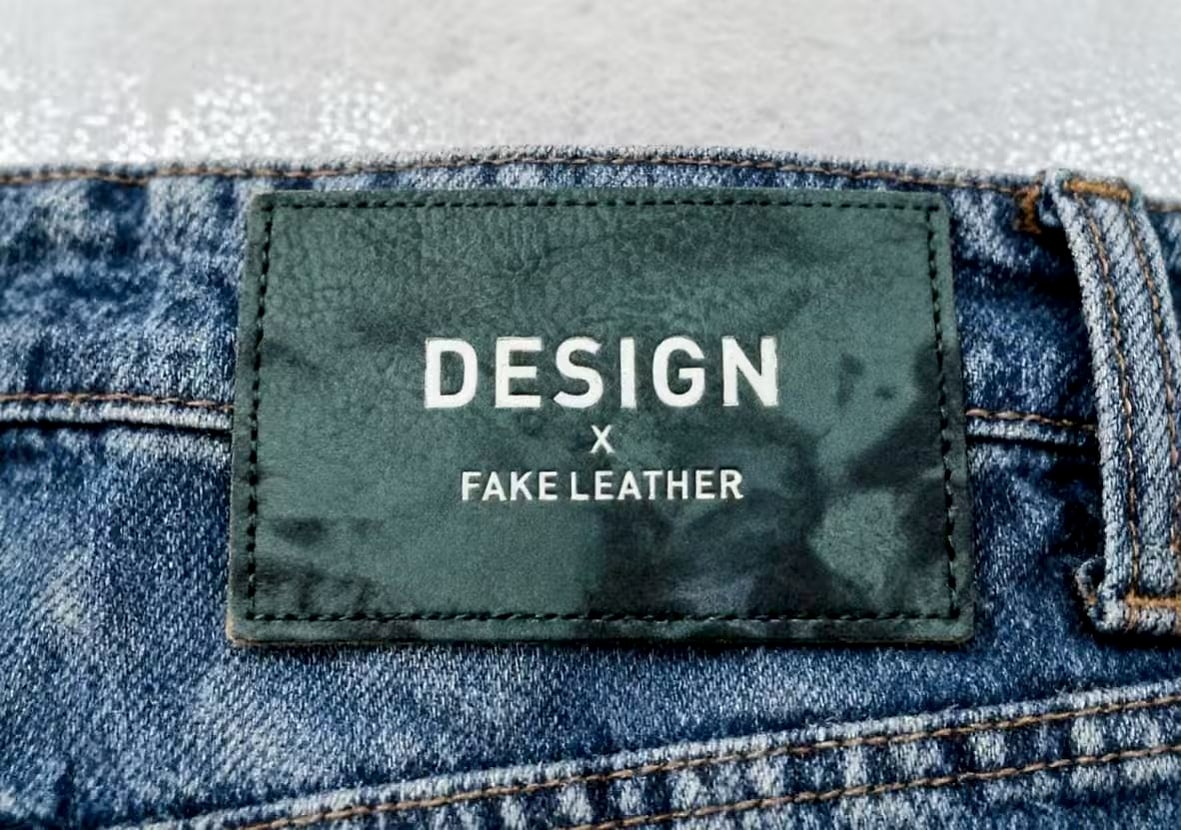 EP TRIM custom leather patch sample — plate 02