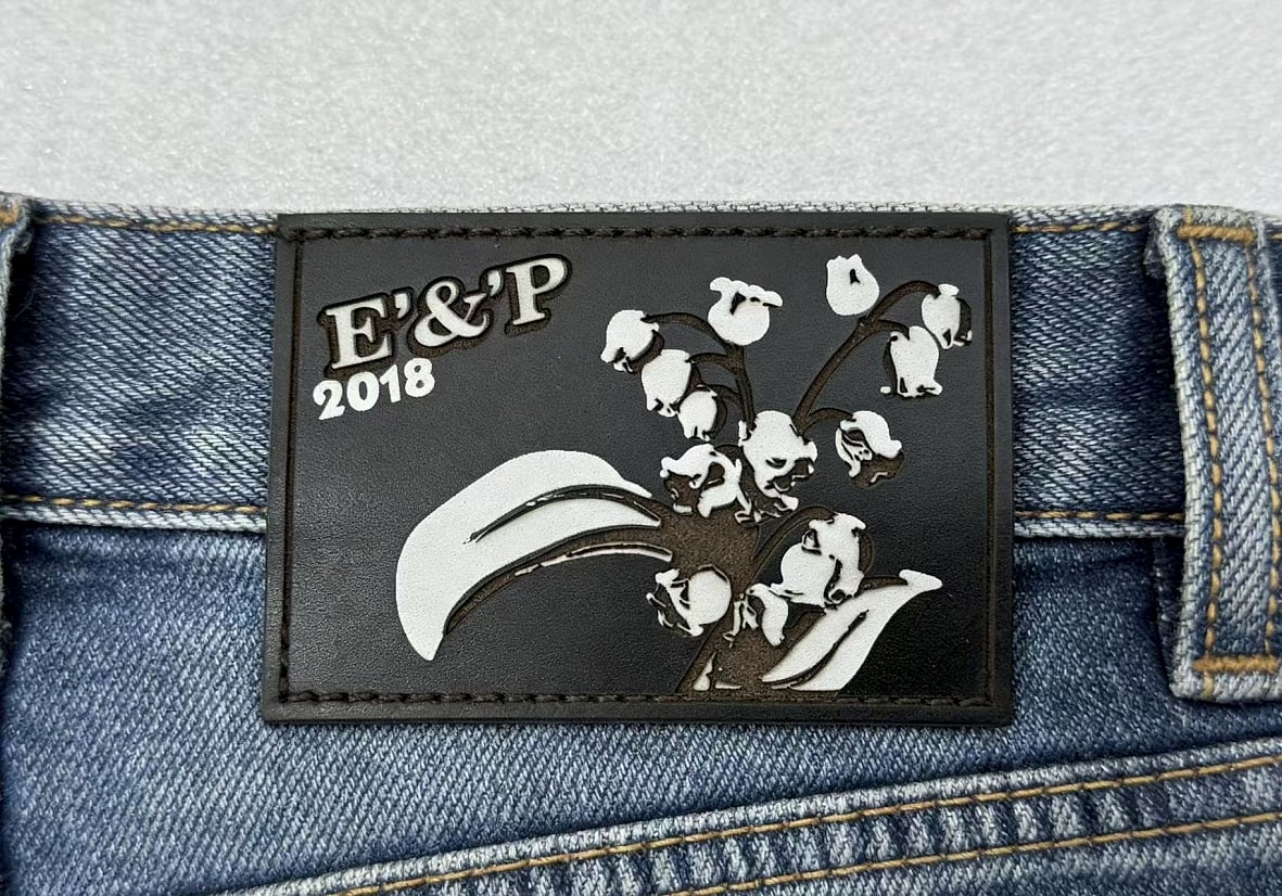 EP TRIM custom leather patch sample — plate 03
