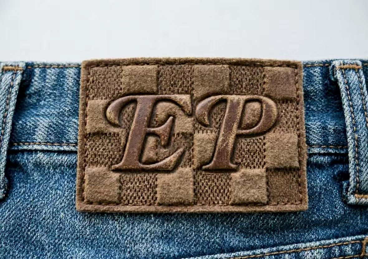 EP TRIM custom leather patch sample — plate 04